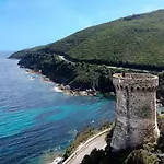 Maison A La Pointe Du Cap Corse Vakantiehuis Ersa