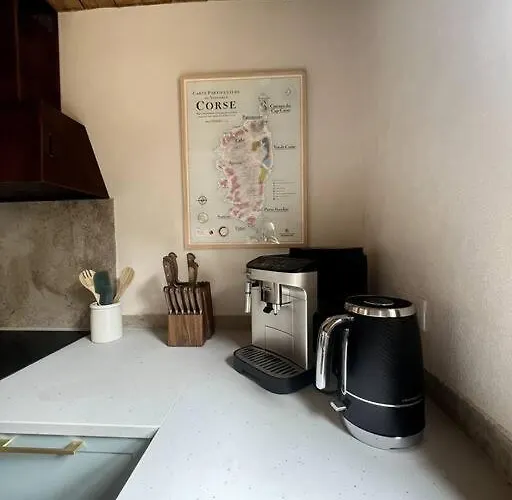 Maison A La Pointe Du Cap Corse